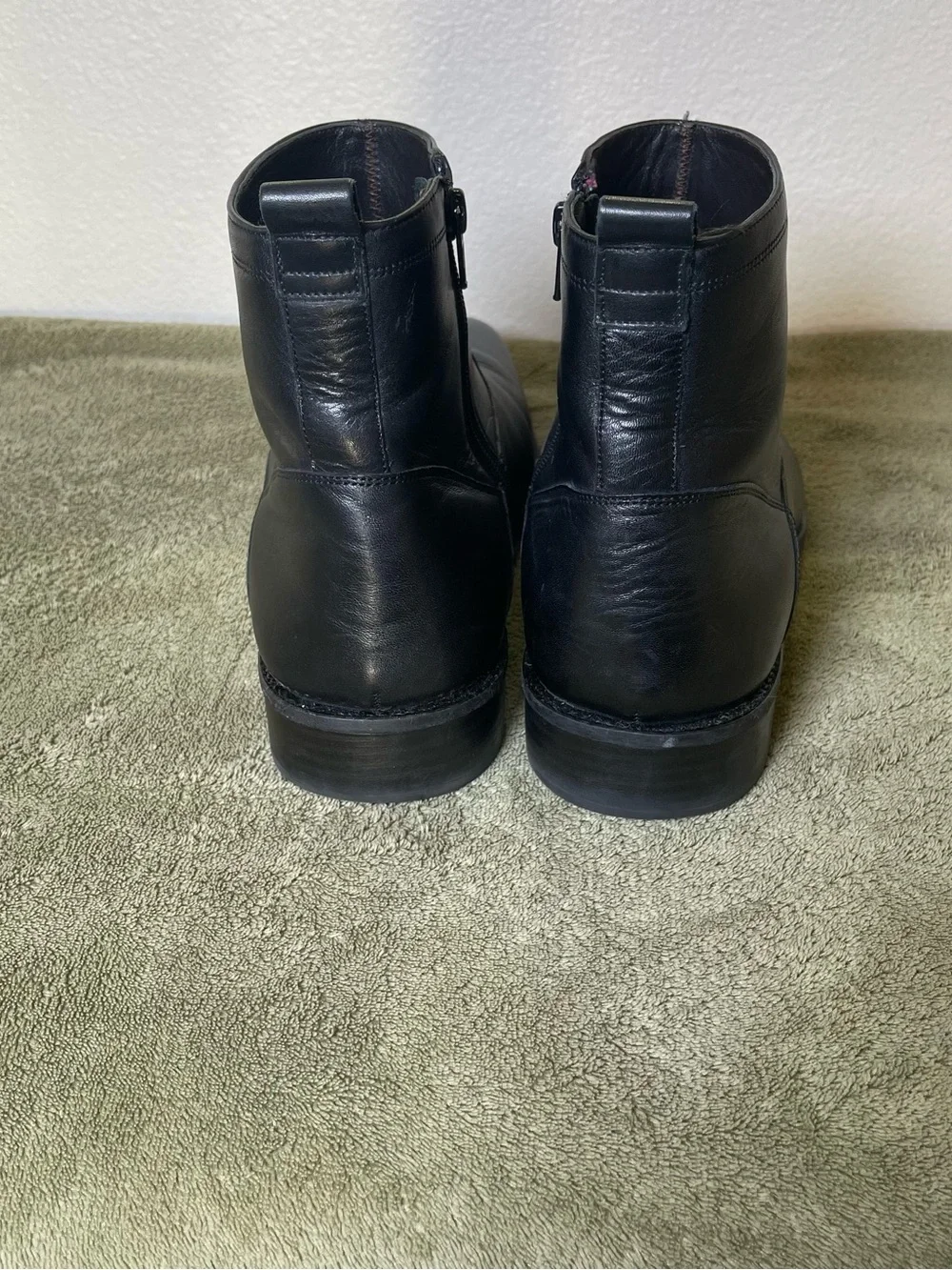 Johnston & Murphy Men's Black Leather Zip-Up Ankle Dress Boots - Size 10 M